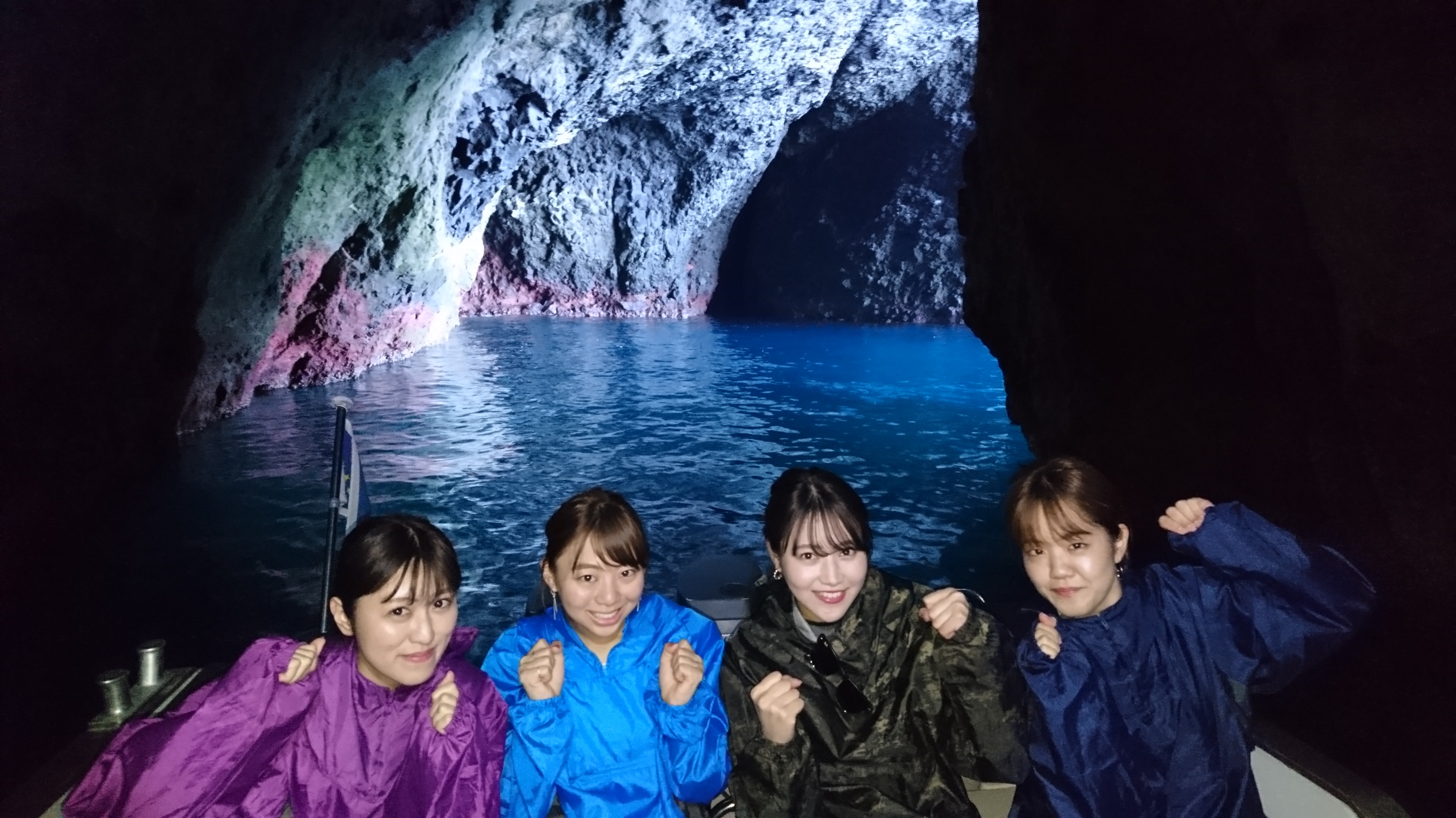 青の洞窟見学1